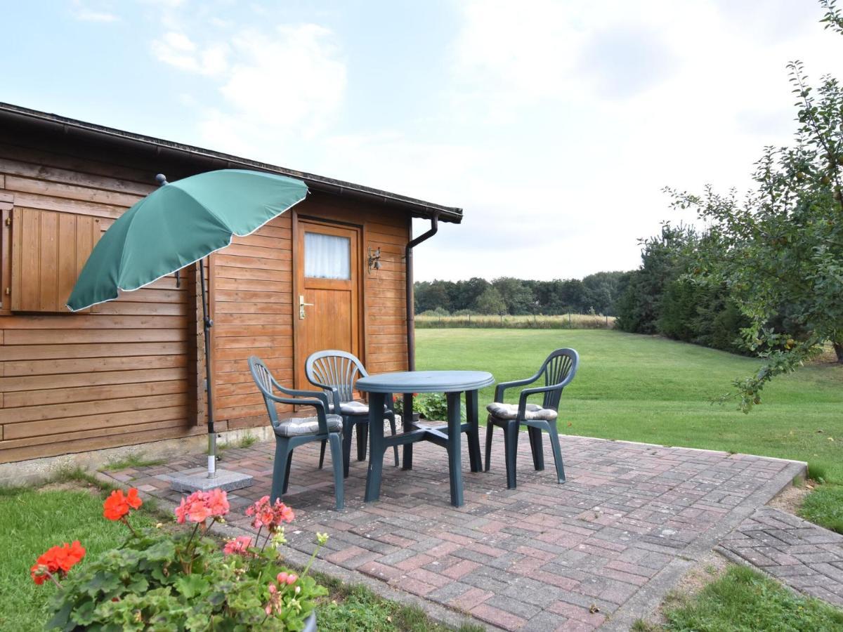 Lovely Bungalow Near Sea In Elmenhorst Kalkhorst Екстер'єр фото